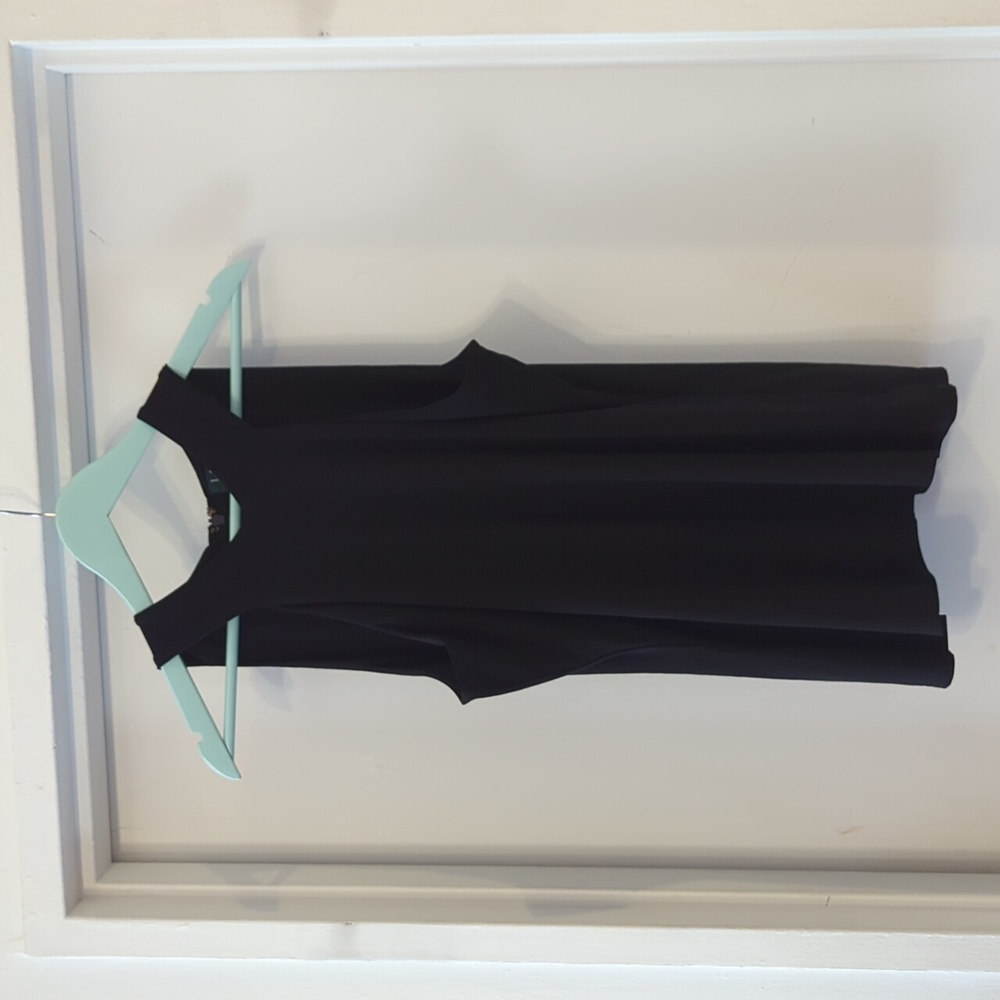 Ralph Lauren Sleeveless Open Shouldered Blouse in Black L